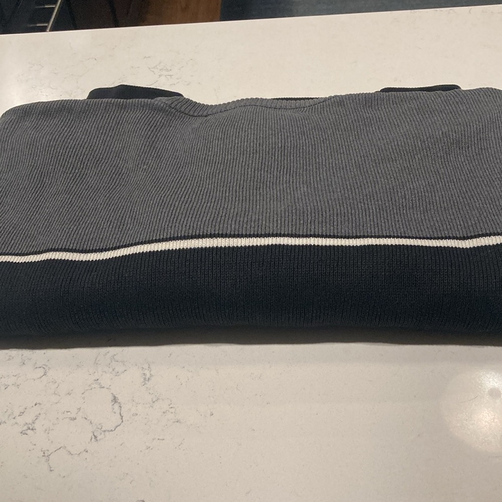 Men’s PRANA cotton sweater LG